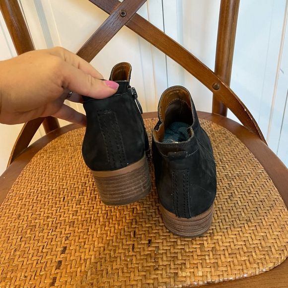 Franco sarto black suede pointed toe booties - Picture 5 of 11